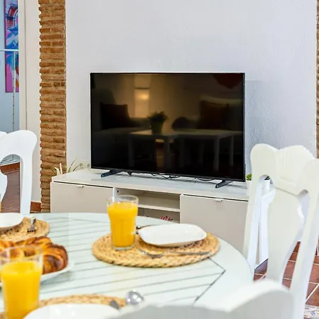 Carmen Garden & Parking Apartment *